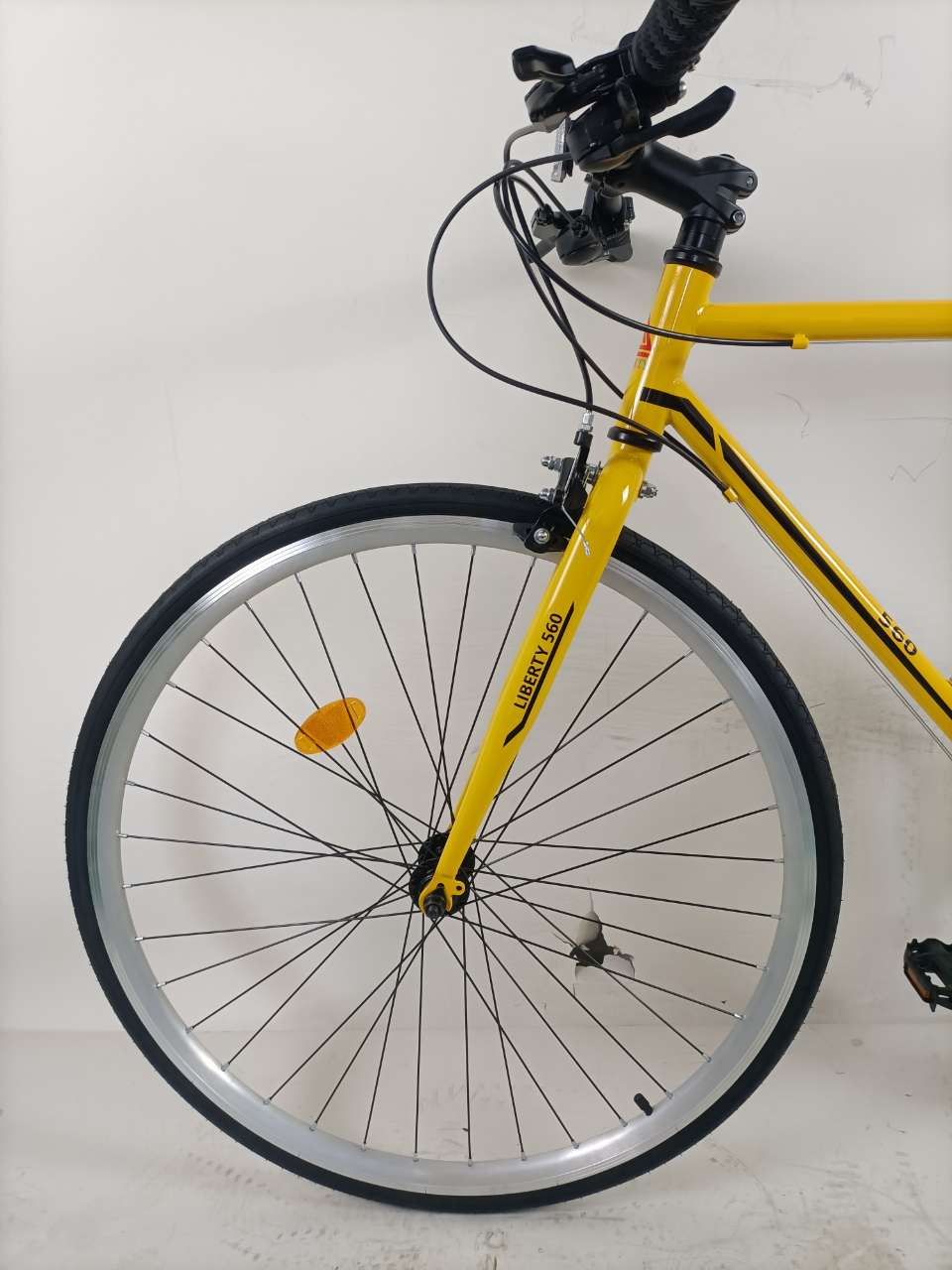 Road Bike 560, 700C X 28C, 21 Speed