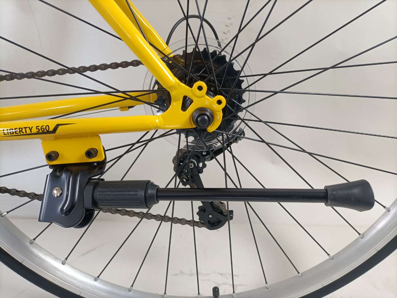 Road Bike 560, 700C X 28C, 21 Speed