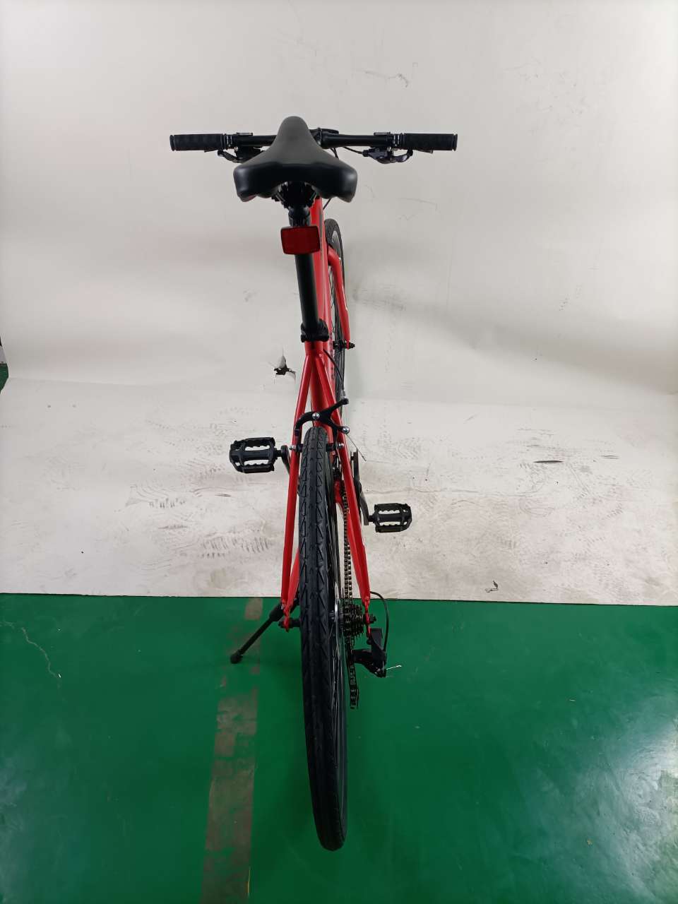 Alpha 700 x 35C, 21 Speed, Steel Rs 10,200.00