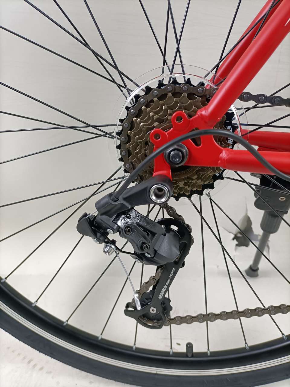 Alpha 700 x 35C, 21 Speed, Steel Rs 10,200.00