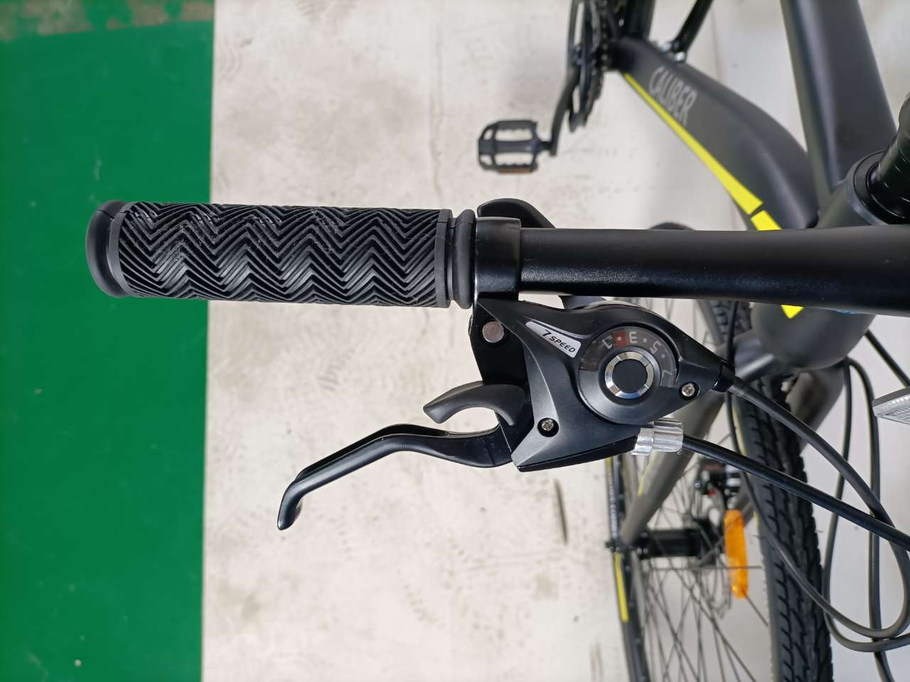 Caliber 21 Speed ,700C X 35C