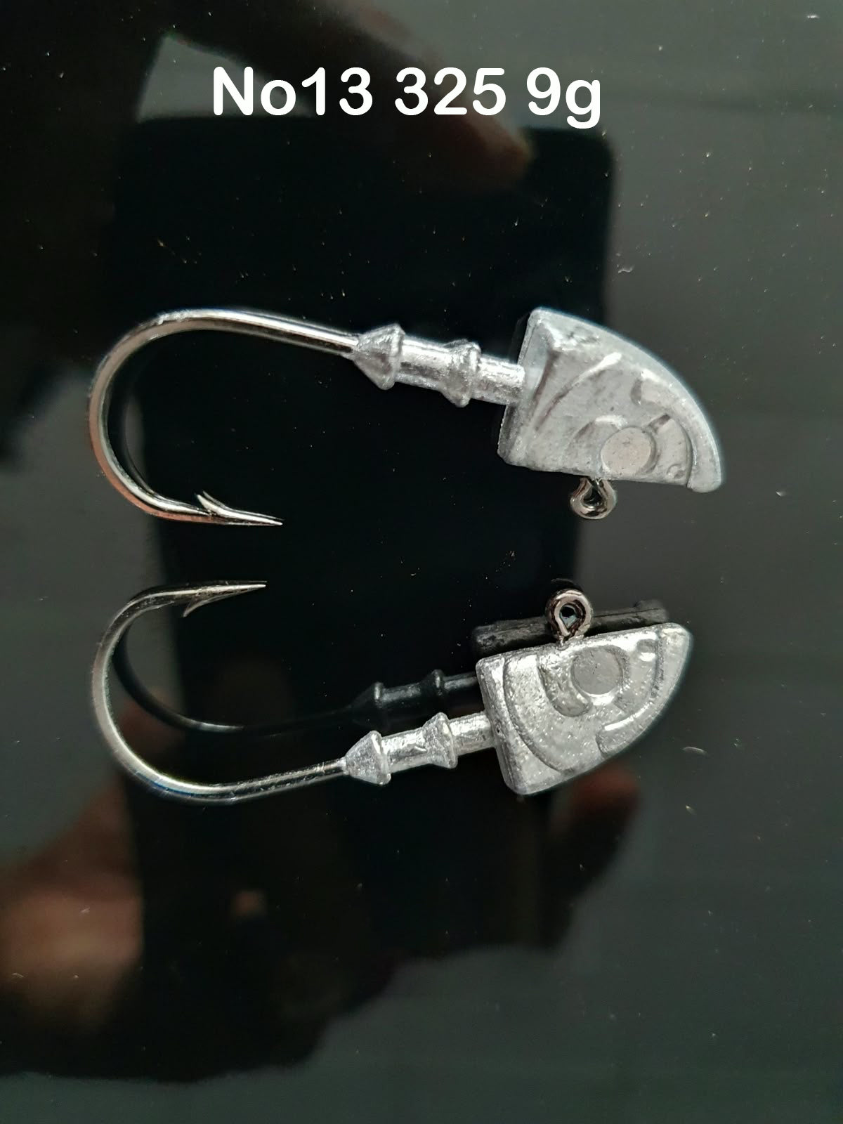 Fish-head style jig head 9 grams (Pack of 5)